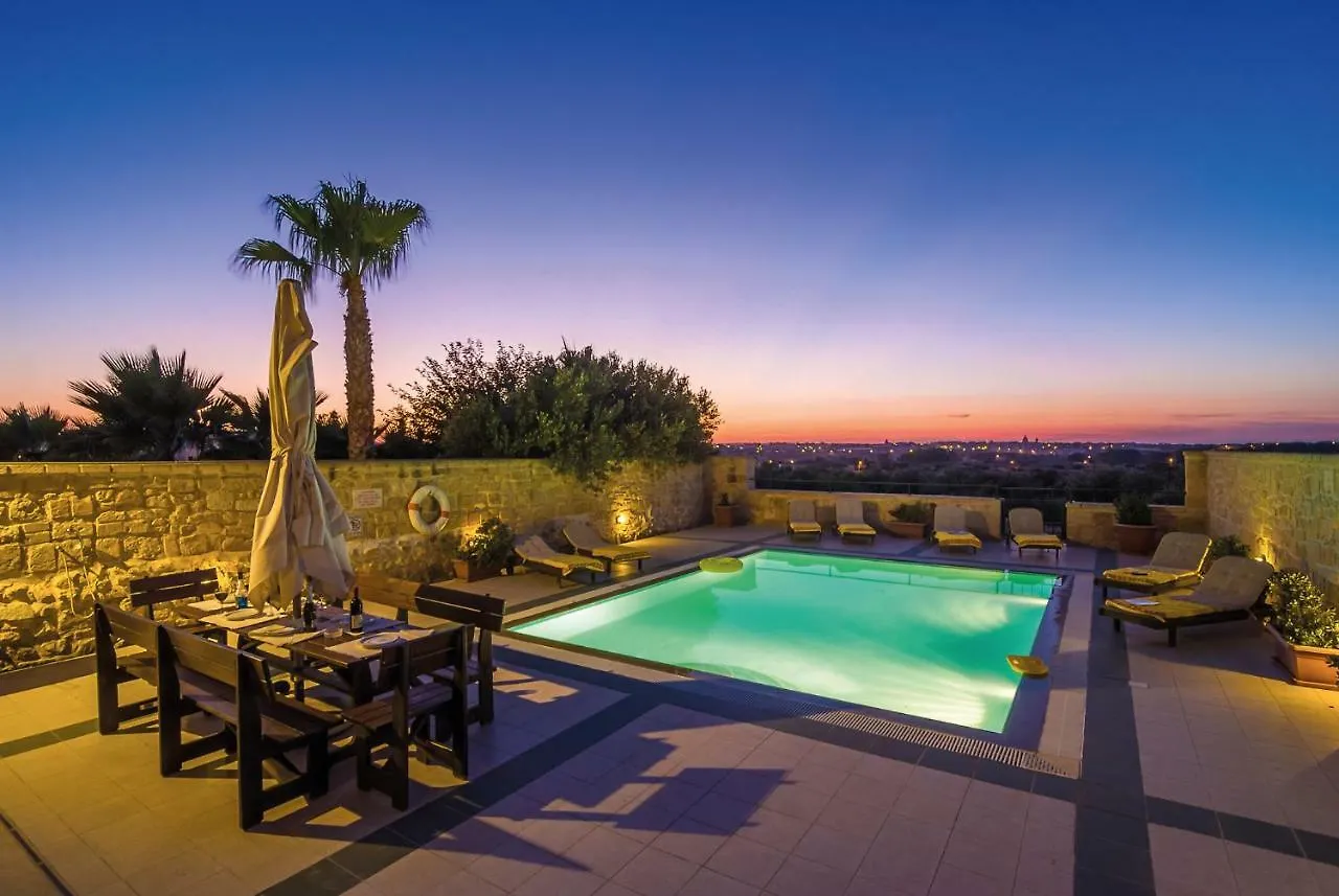Blueberry Hills Villa Zejtun