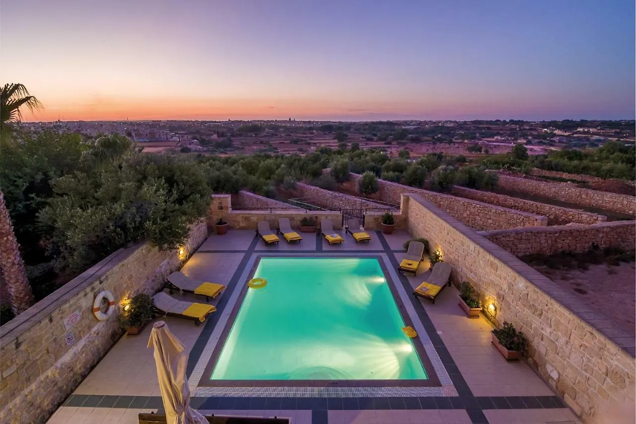 Blueberry Hills Villa Zejtun Malta