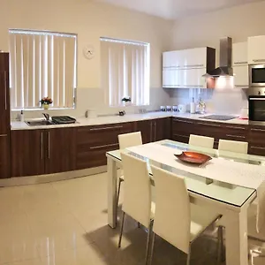 Apartment The Village 2, Kirkop